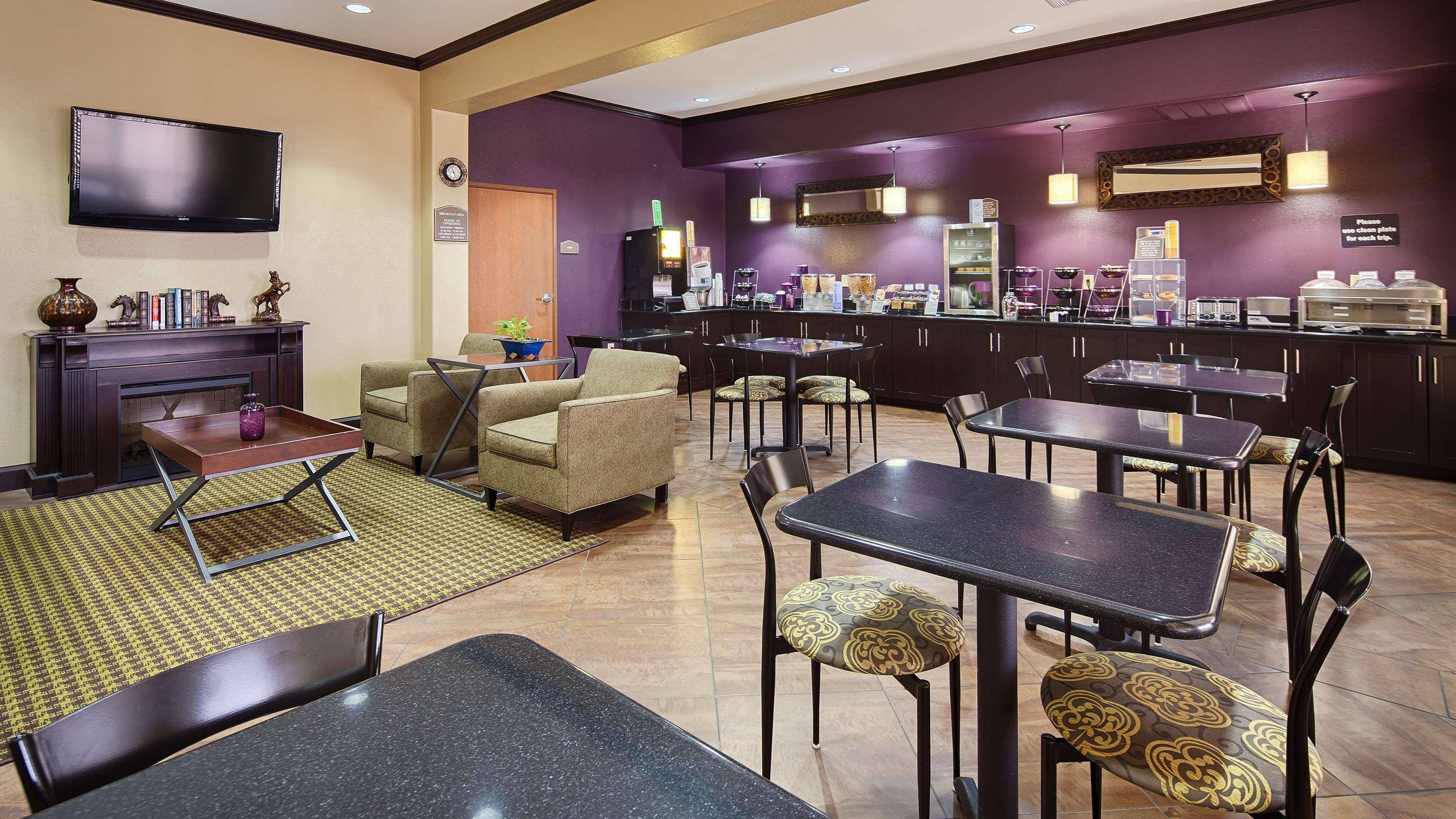 Best Western Giddings Inn & Suites Zewnętrze zdjęcie